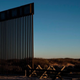 Illustration for article titled A Pregnant Teenager Died Trying to Climb US Border Wall